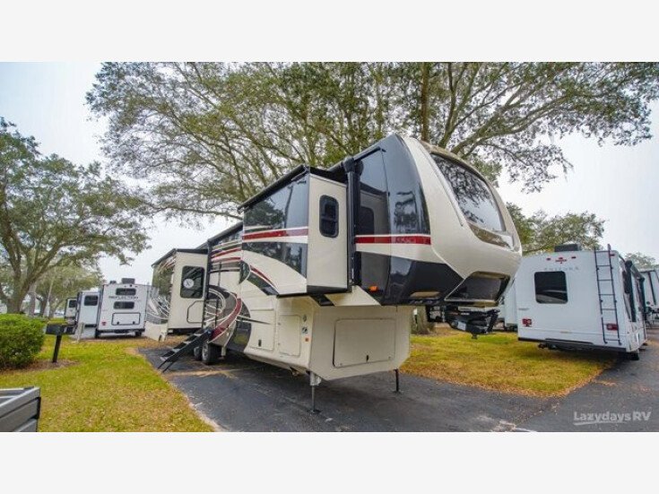 Thumbnail Photo undefined for New 2023 Forest River Cedar Creek